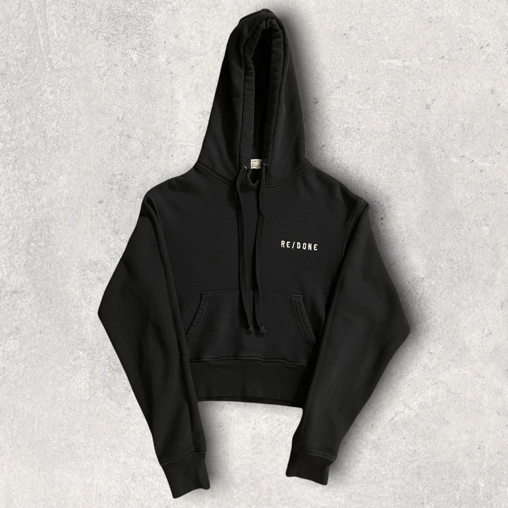 RE/DONE ORIGINALS Cropped Embroidered Logo Hoodie in Black